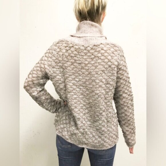 Anthropologie One Grey Day Sweater Mohair Wool Turtleneck Lightweight Size S - Picture 16 of 16